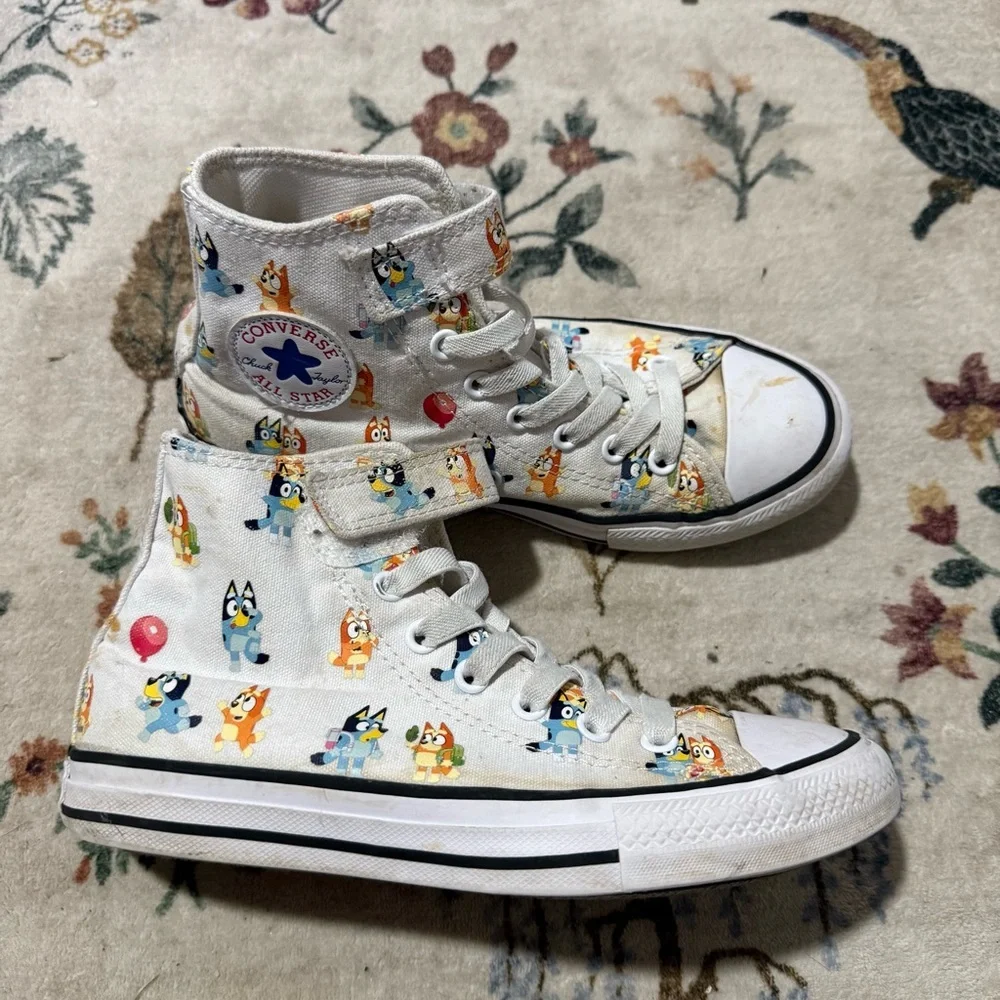Converse bluey Kids White Sneakers size 1